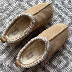 Womens UGG Tazz Platform Slipper - Sand